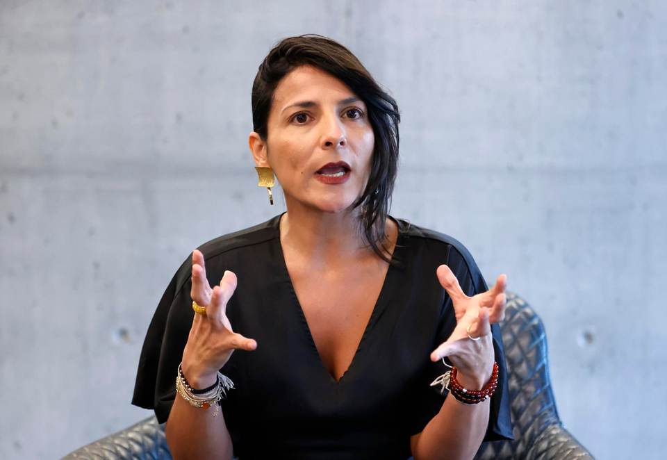 Ministra colombiana: Conflictos hacen urgente decidir sobre dependencia de energía fósil