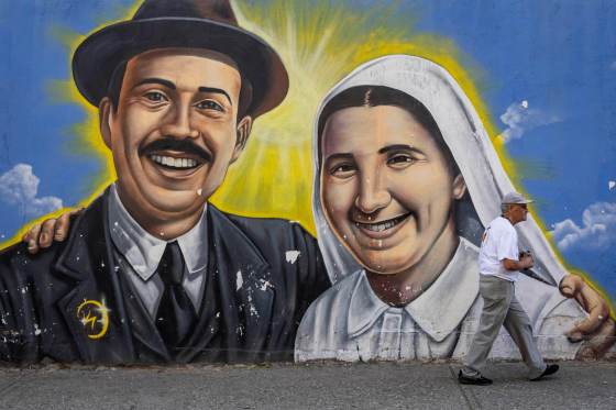Venezolanos conmemoran la canonización de José Gregorio Hernández y Carmen Rendiles