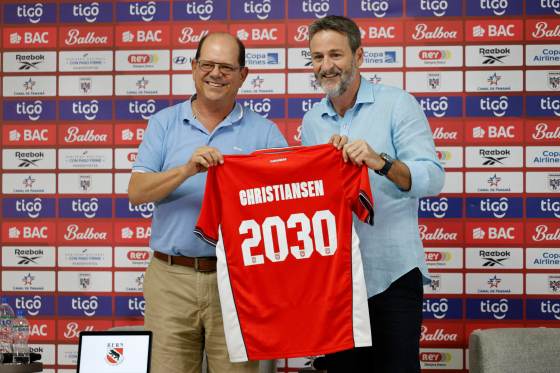 Christiansen comienza renovación para el Mundial 2030 y desea más entrenadores panameños