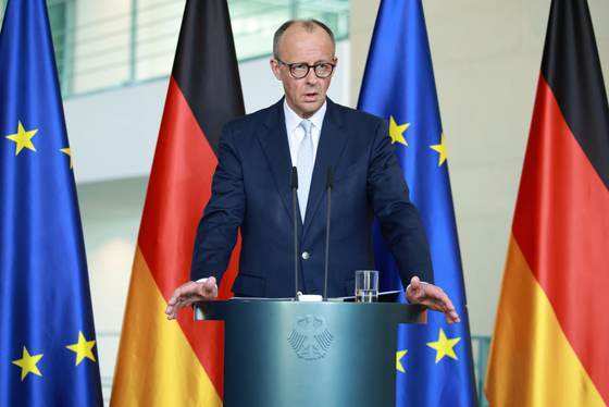 Merz dice que ataques israelíes en Líbano ponen en riesgo la negociación de EE.UU. e Irán