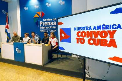 Llega a Cuba nuevo grupo del convoy internacional de ayuda humanitaria Nuestra América