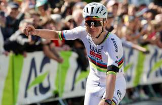 Tadej Pogacar: "Tengo mucha presión de rendir en días como hoy"