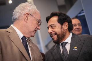 Sanguinetti recibe al vicepresidente de El Salvador y destaca la aprobación de su Gobierno