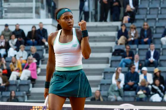 Gauff, a semifinales tras sufrir contra Andreeva