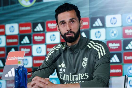 El técnico del Real Madrid, autocrítico: "No se gana a nadie bajándose del autobús"