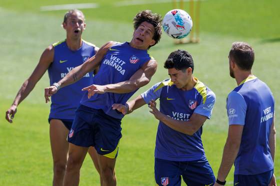 Simeone: “Vargas es un chico aplicado, con muchas ganas de crecer y evolucionar”