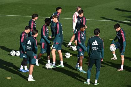 El Madrid termina de preparar el clásico y Asencio vuelve a pisar el césped
