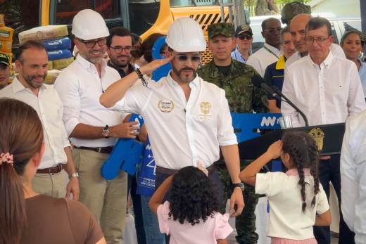 De la Espriella anuncia ayudas económicas para damnificados del terremoto en Cali