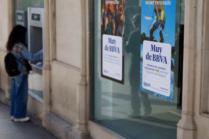 El BBVA gana 9.066 millones hasta septiembre, un 13,6 % más, por los ingresos recurrentes