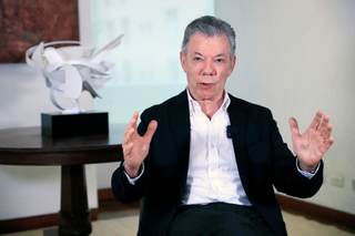Santos: Colombia necesita un presidente que pueda "generar un mínimo de consenso"