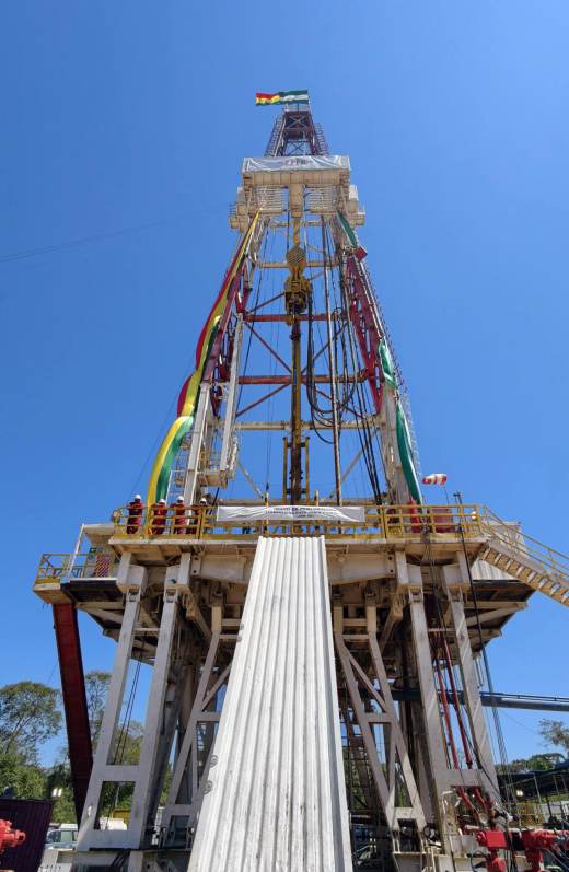 Bolivia inicia perforación de pozo de gas natural con inversión de 6,4 millones de dólares