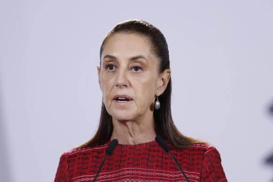Sheinbaum niega usar drogas, durante su primera transmisión en vivo en redes sociales