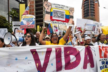 Familiares de presos políticos en Venezuela protestan para exigir el cese de "torturas"