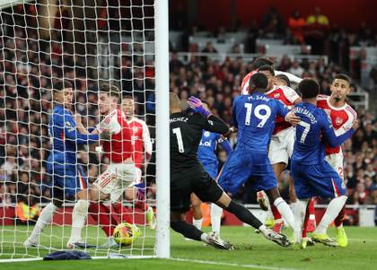 2-1. El Arsenal mantiene la diferencia con el Manchester City