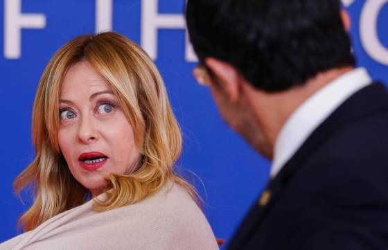 Meloni pide unidad en la OTAN y que se fortalezca su columna europea