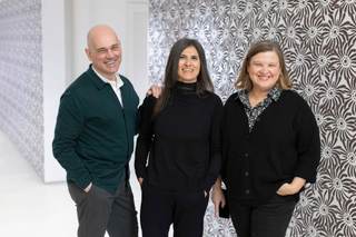 Las mujeres que cosían para el maestro Balenciaga ya tienen nombre propio