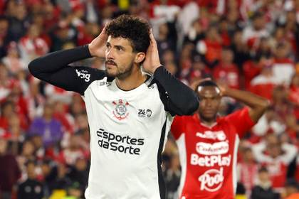 1-1. Gustavo Henrique amarga la celebración de Santa Fe y acerca a Corinthians a octavos