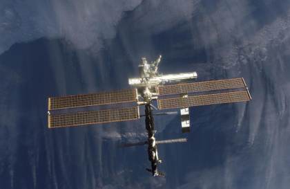 NASA prepara a la tripulación de la EEI para una posible evacuación ante una fuga de aire