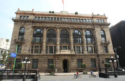 Banco de México debate posibles recortes pese al ciclo alcista de la Fed