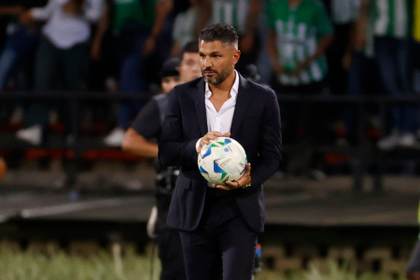 El argentino Gandolfi afirma que dejará un legado como nuevo entrenador del León