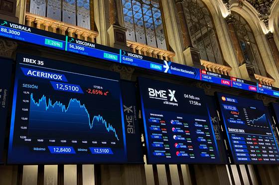Las bolsas europeas cierran a la baja y Wall Street termina mixto, pendientes de Trump