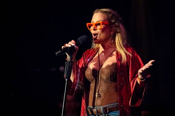 Anastacia no deja nada en el tintero en Cap Roig
