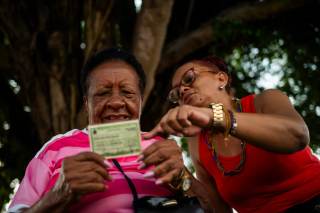 Una biznieta de esclavos vota en Brasil pese a no estar obligada: "mientras pueda lo haré"