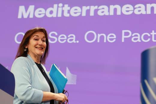 Bruselas creará un centro europeo de bomberos bajo su nuevo Pacto por el Mediterráneo