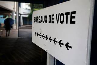 Casi la midad de los franceses votaron a la media tarde en las municipales francesas