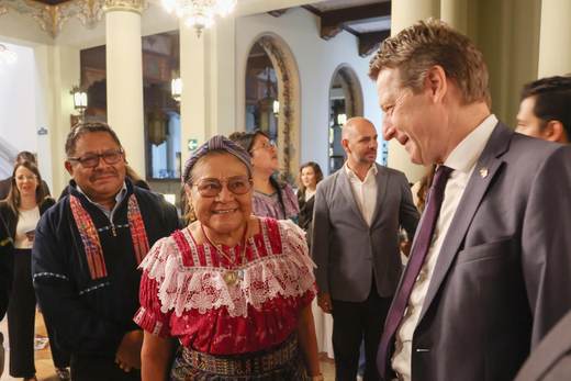 Guatemala dedicará su feria del libro a la Premio Nobel de la Paz Rigoberta Menchú