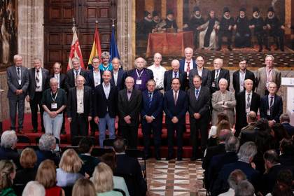 Los Jaume I premian la investigación en fotónica, avances biomédicos y economía de género