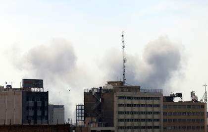 Israel dice haber atacado el principal centro de mando de la Fuerza Aérea iraní en Teherán