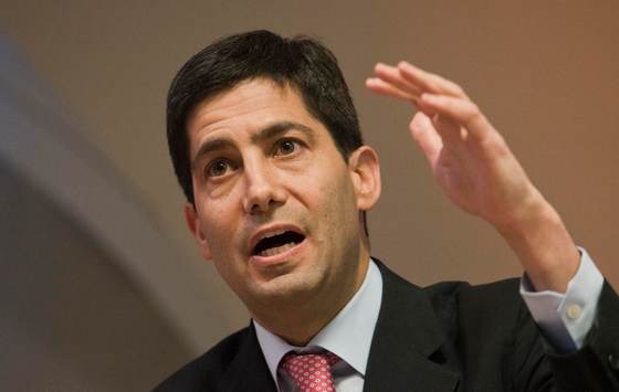 Warsh afronta primera junta de la Fed con una inflación de 4,2 % y ante la mirada de Trump
