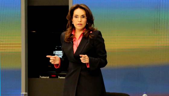 De la Espriella anuncia primer cambio en su equipo tras renuncia de ministra de Educación