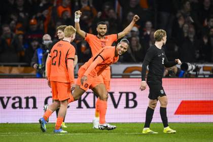 2-1. Países Bajos remonta y derriba la buena racha noruega