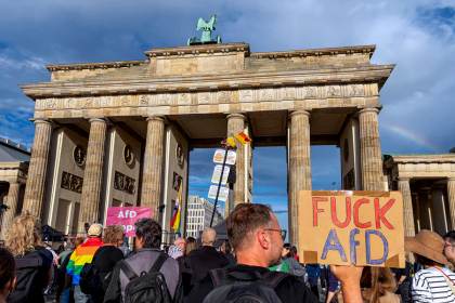 Miles de personas se manifiestan en Berlín tras la victoria electoral de la ultraderecha