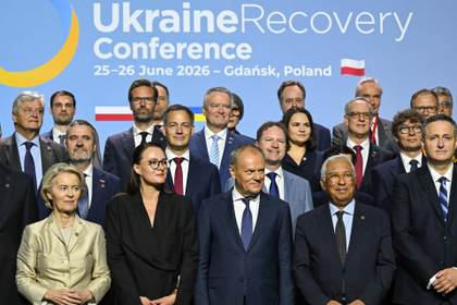 Ucrania recibe los primeros 3.200 millones del préstamo europeo, anuncia Von der Leyen