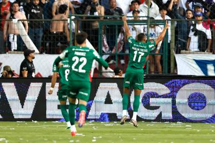 Palmeiras sufre, gana en penaltis y chocará en semis con Fluminense