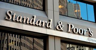 La calificadora S&P cambia de estable a negativa la nota soberana de México