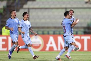1-1. Justiniano da empate al Bolívar y complica a La Guaira en la Copa Libertadores