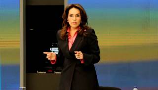 De la Espriella anuncia primer cambio en su equipo tras renuncia de ministra de Educación