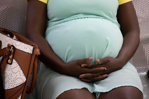 La pubertad y el embarazo tienen una disminución de materia gris, pero la menopausia no