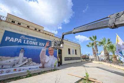 El papa viaja a Lampedusa el 4 de julio para volver a poner el foco en la migración