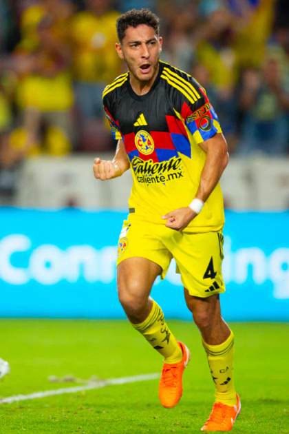 El América anuncia la salida del uruguayo Sebastián Cáceres, quien jugará con el Celta