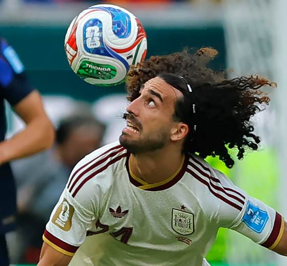 Cucurella: “Había que poner trabajo y garra y hemos merecido la victoria”