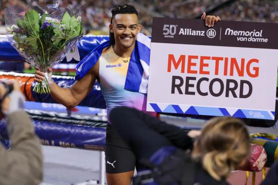 Karalis conquista su primer 'diamante' tras la lesión de Duplantis