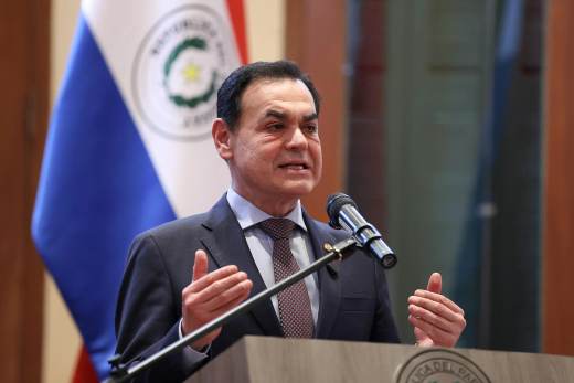 Canciller paraguayo prevé "reunión de mutuo respeto" entre Santiago Peña y Delcy Rodríguez