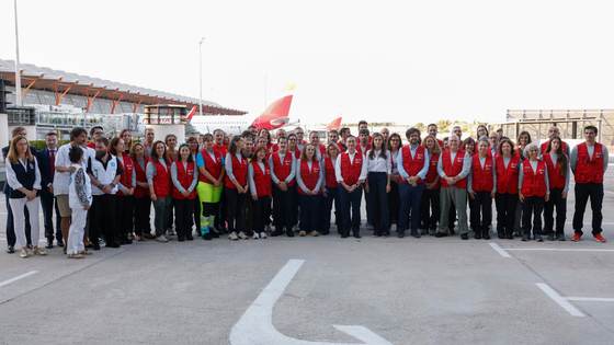 Parte a Venezuela un avión con voluntarios españoles para montar un hospital de campaña