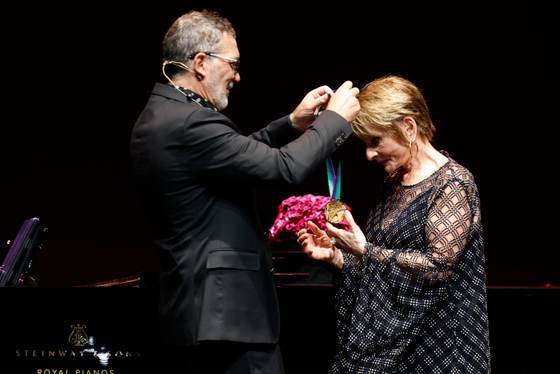 Patti LuPone abre su primera gira por España con una exhibición vocal en el Soho de Málaga