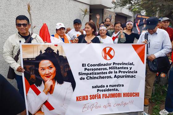 Fujimori inicia la transición de gobierno en Perú con la designación de equipo técnico
